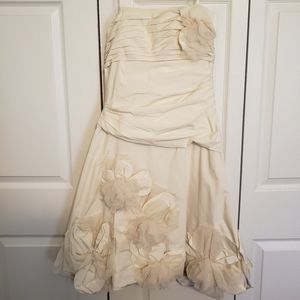 BCBG Maxazria Off White Flower Dress